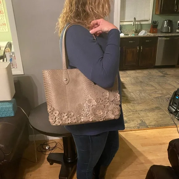 New Frye Mellisa Floral Snake Embossed Leather Bag